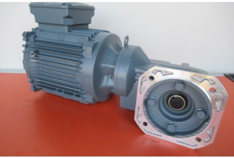 141 RPM 0,75 kW Asmaat 20 mm  IE3. UNUSED 
